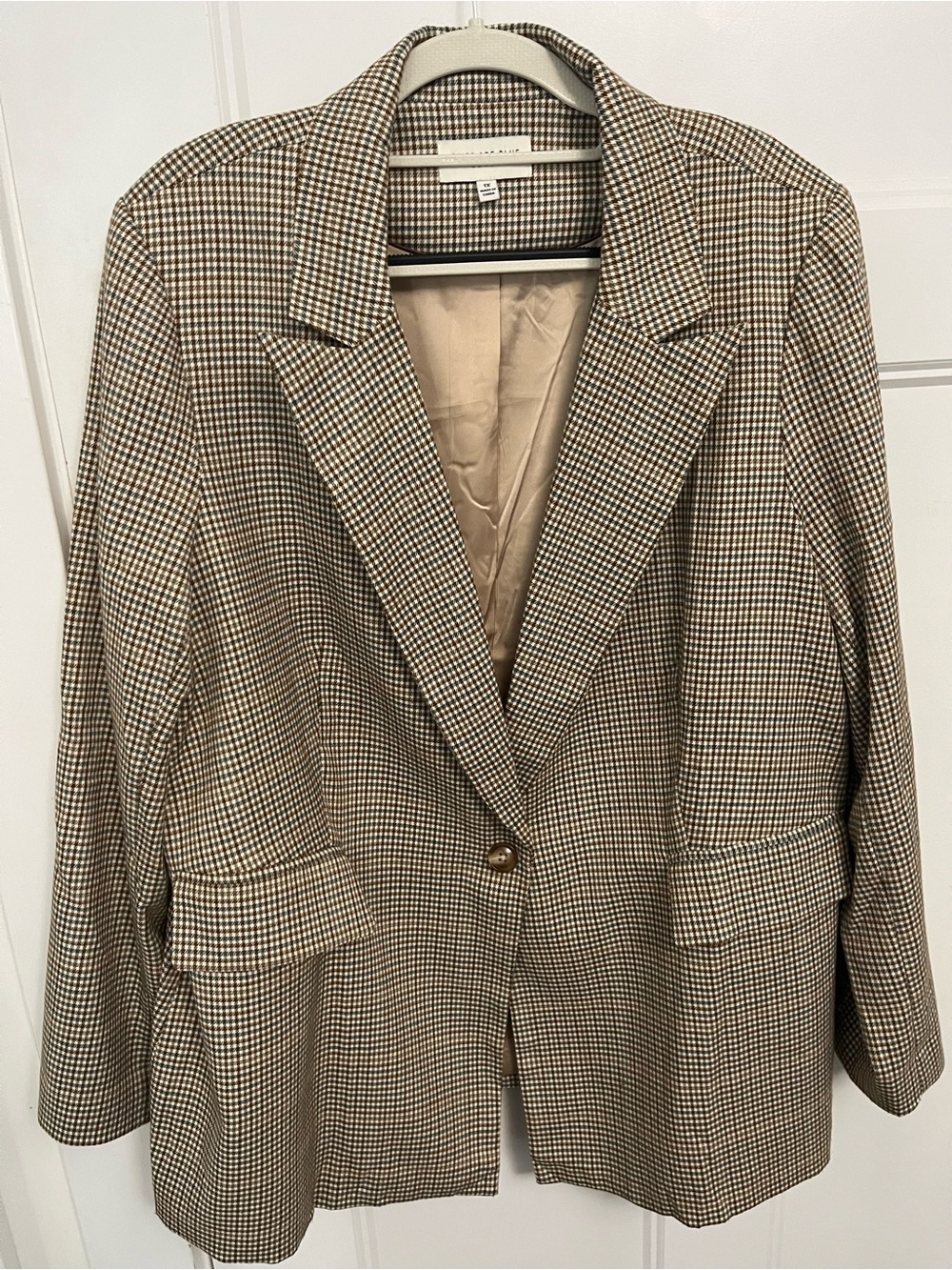 Skies Are Blue Brown and Cream Houndstooth Blazer